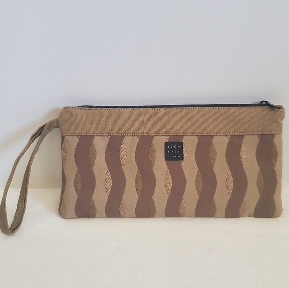1154 Lill Studio Handbags - 𝅺1154 Lill Studio Wristlet Clutch Bag Tan Brown Gold Swirl Design